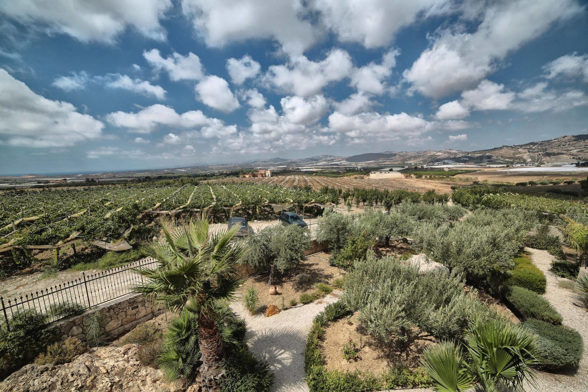 Bed and Breakfast Il Mirto E La Rosa Agrigento Exterior foto