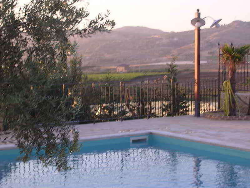 Bed and Breakfast Il Mirto E La Rosa Agrigento Exterior foto