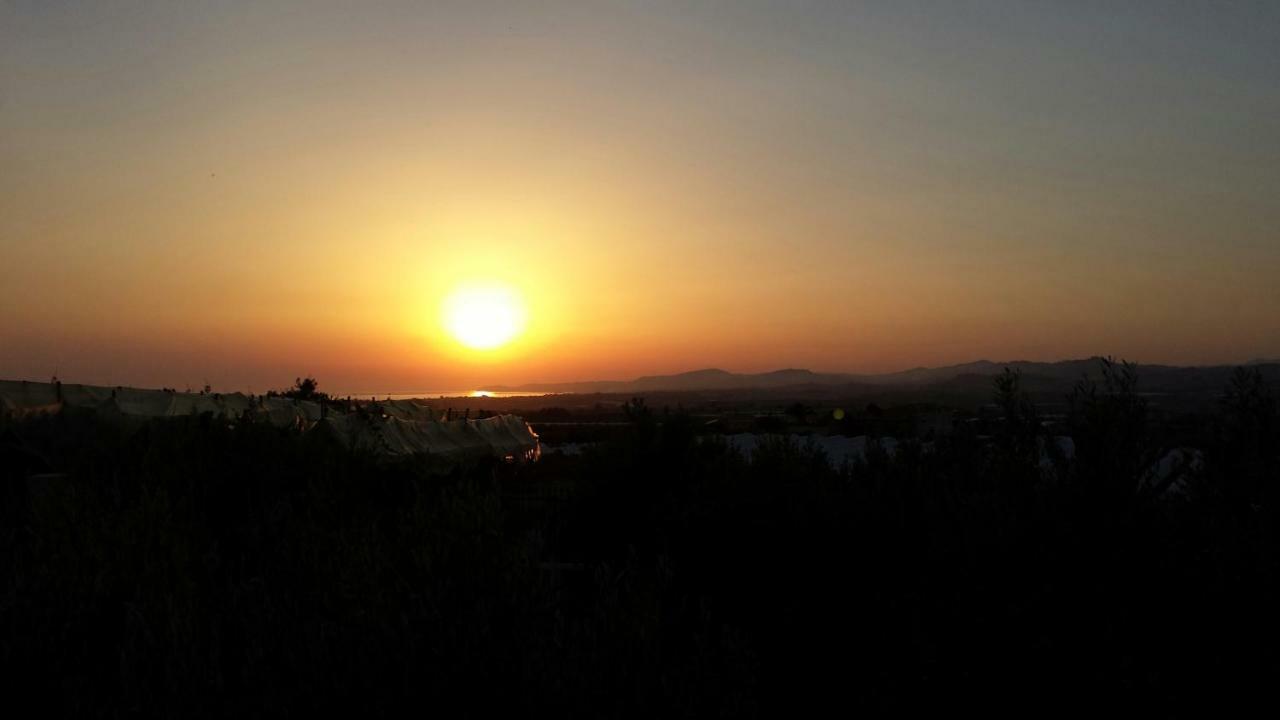 Bed and Breakfast Il Mirto E La Rosa Agrigento Exterior foto