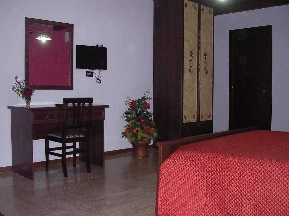 Bed and Breakfast Il Mirto E La Rosa Agrigento Exterior foto